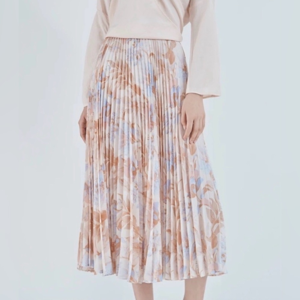 NWT Vince Marine Garden Floral Pleated Skirt in Tangerine Size 10